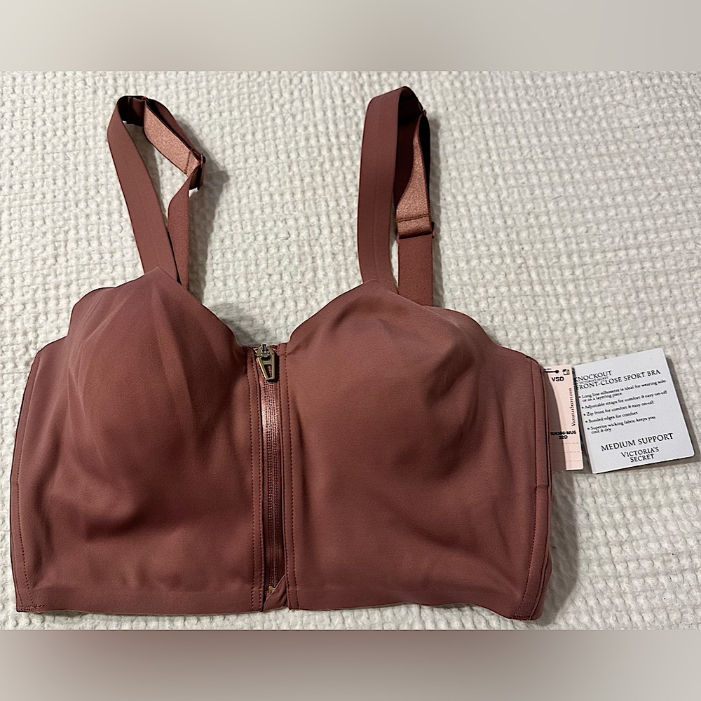 Victoria’s Secret front zip sports bra 32D